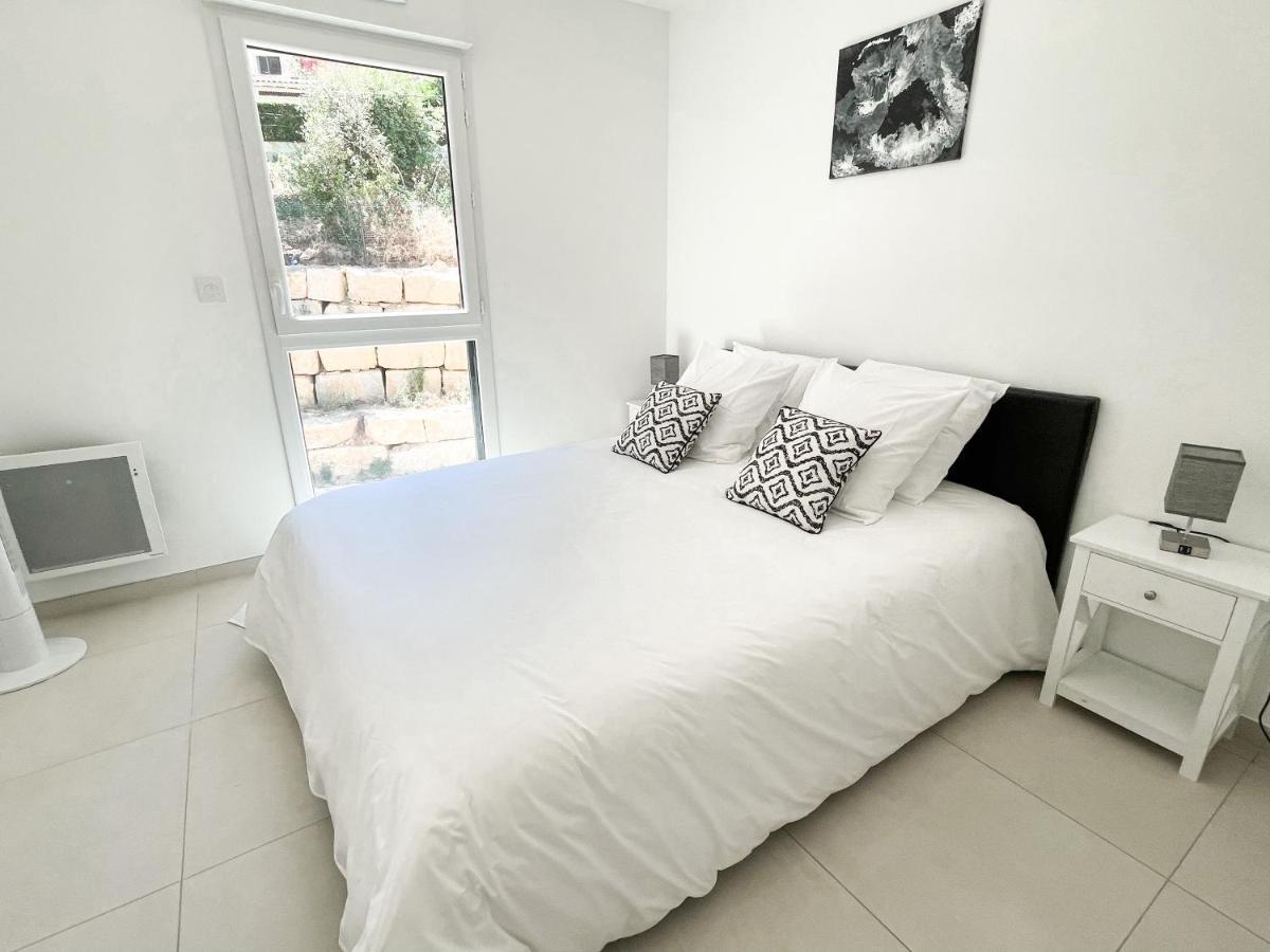 T2 Neuf Terrasse Pres Des Plages Saint-Cyr-sur-Mer Exterior photo